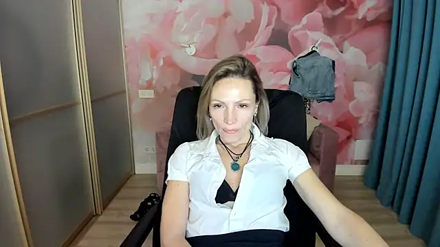 AlinaMoor's cam snapshot