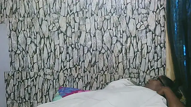 Exotic_indian95's cam snapshot