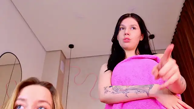 SoftDreamer live sex cam