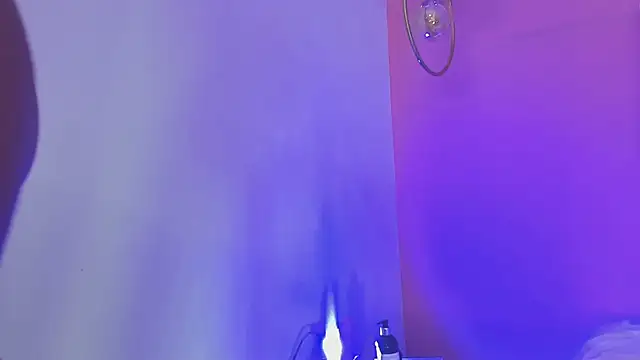 Alanna_hot3's cam snapshot