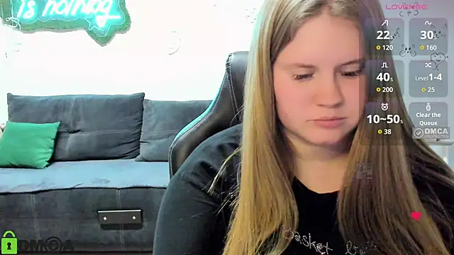 SnowQueen02's cam snapshot