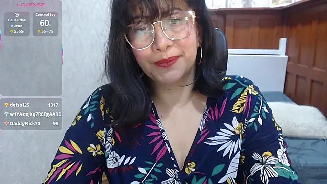 christy_ant's cam snapshot