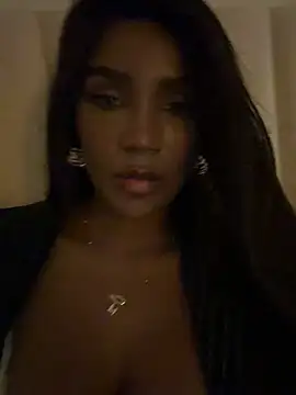 moonlight_j live sex cam