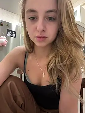 ScarletVelur's cam snapshot