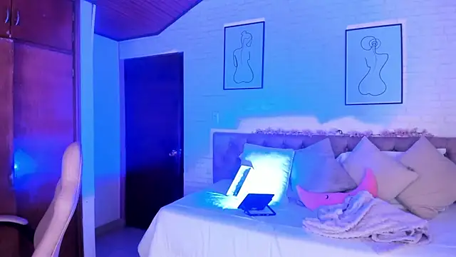 Kitty_Pam's cam snapshot