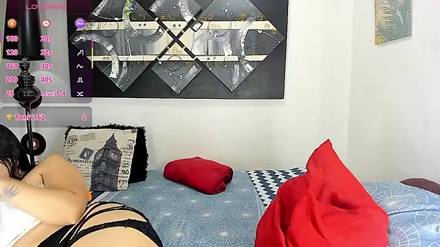 SARAMISHA live sex cam