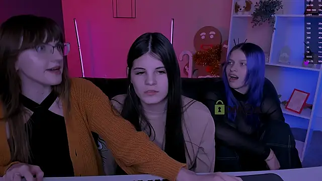 lizzie_boom_'s cam snapshot