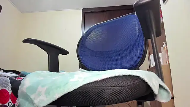 Amy_Walker's cam snapshot