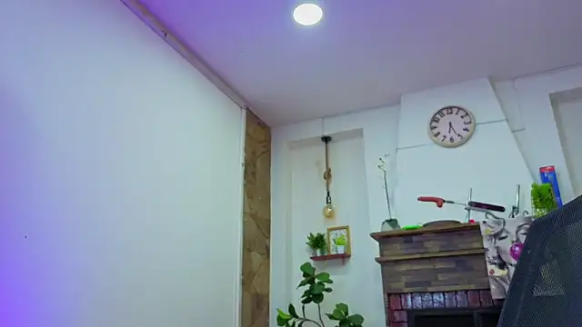 dulce_celeste15's cam snapshot