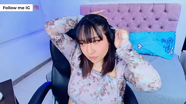 Emma_monserrat's cam snapshot