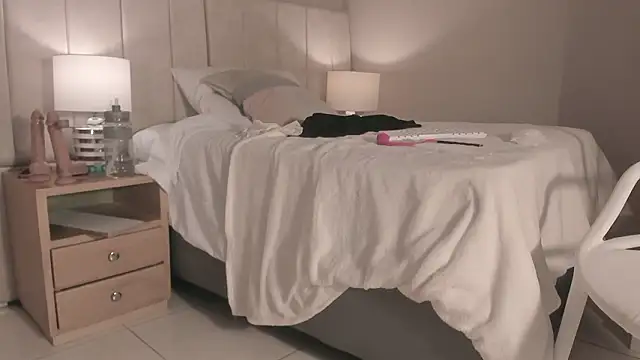 _dakota_a live sex cam