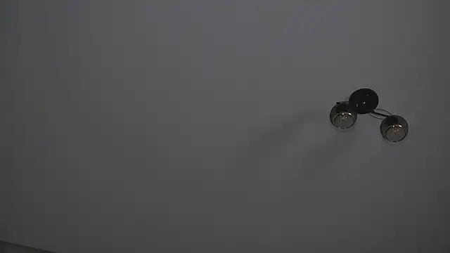 Alyonaqueen_'s cam snapshot