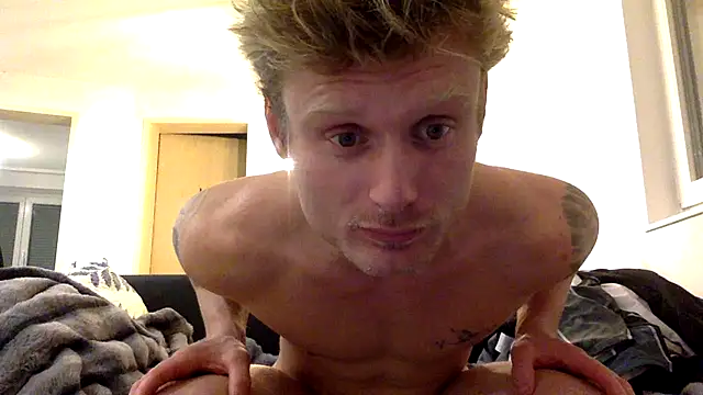 Fitlover1994 live sex cam