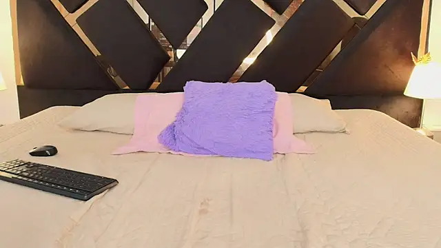 Amelie_saenz's cam snapshot