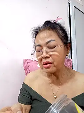 Hotestlove's cam snapshot