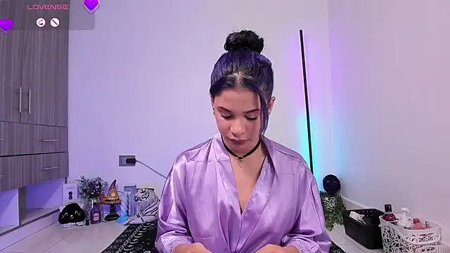 LadyAvalon's cam snapshot