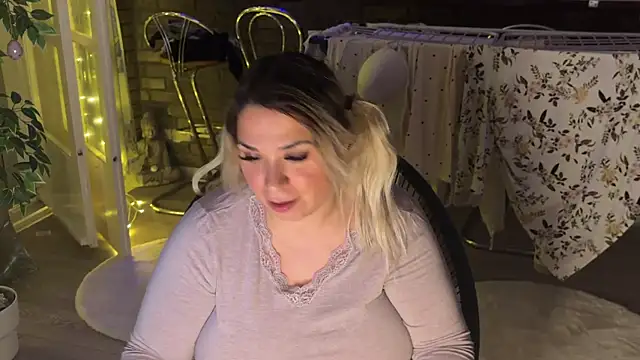 Monageil's cam snapshot