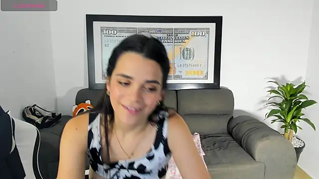 LucianaMoreau's cam snapshot