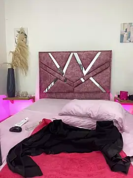 ZahhyGrey's cam snapshot