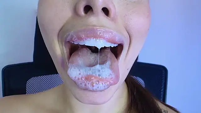 lisbet21x's cam snapshot