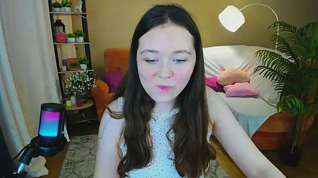 AlluringLookk's cam snapshot