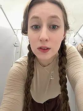 FroggyAnna's cam snapshot