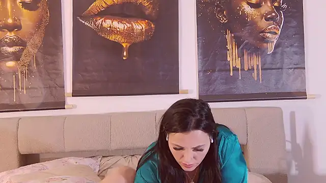 ReiyaRey live sex cam