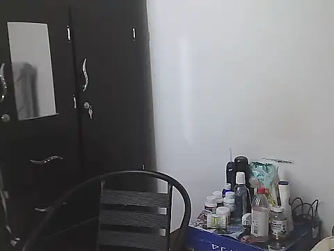 AlphaLatinoBear's cam snapshot