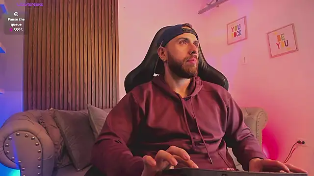 Maximo_Wolff's cam snapshot