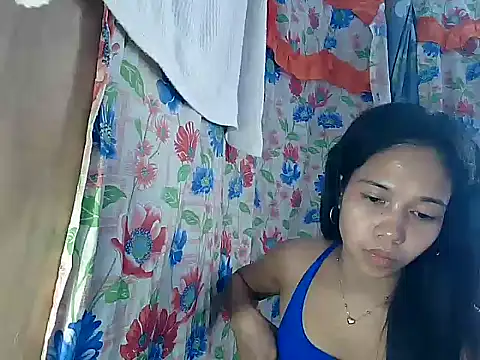 PinaySkinnyGirl live sex cam