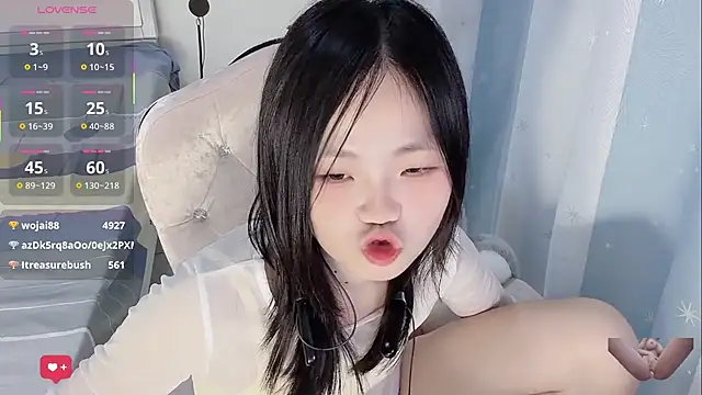 Lena-yyds's cam snapshot