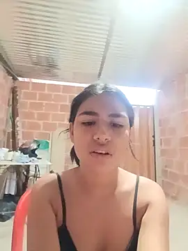 triana-hot18's cam snapshot