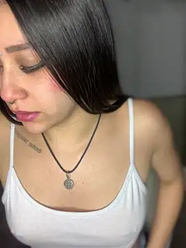 AshleyPinkk_'s cam snapshot