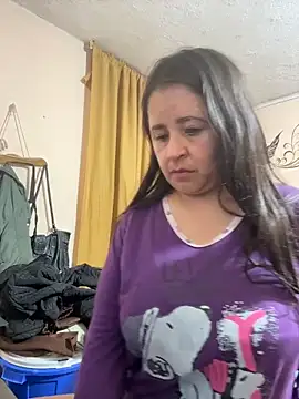 latinfemale's cam snapshot