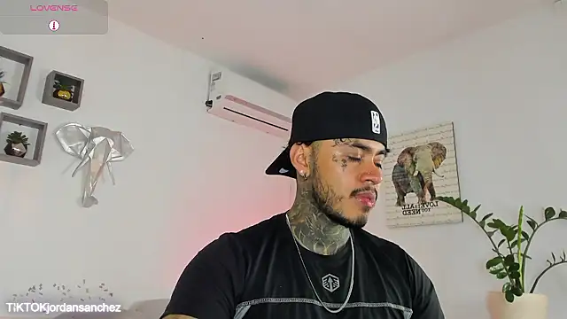 JordanSmiith_'s cam snapshot