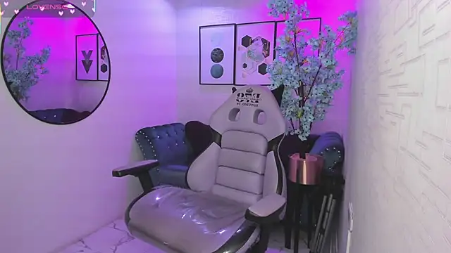 Tiara_rr's cam snapshot