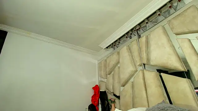 Natalyefoster's cam snapshot