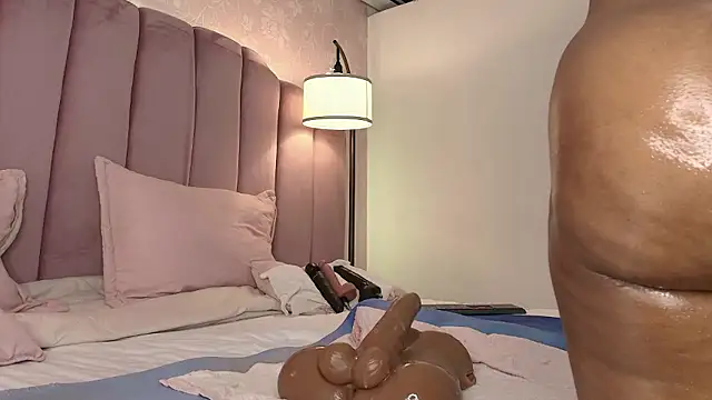 HallyBans's cam snapshot