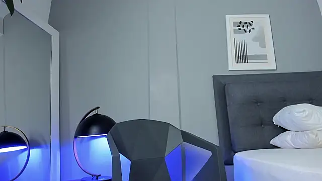 Tylerffoxx live sex cam