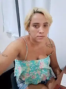 BIADELICIA1 live sex cam