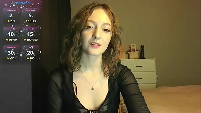 white_liillyy's cam snapshot