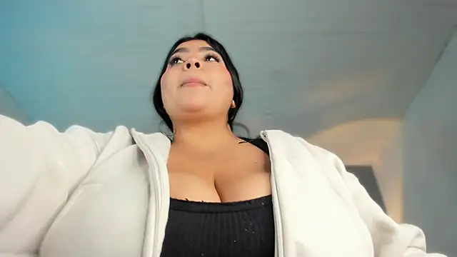 BellaBoobs_'s cam snapshot