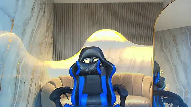 katty_berry_r's cam snapshot