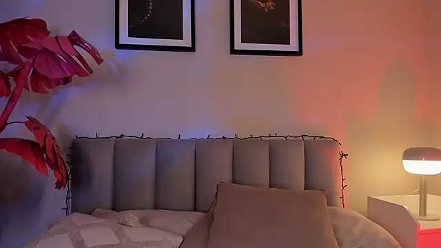 Violetta_Nur's cam snapshot