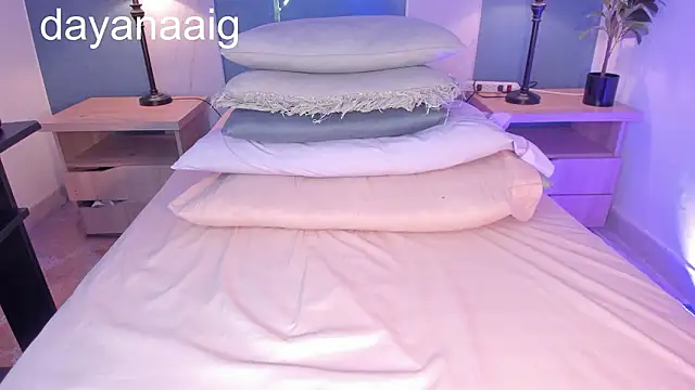 Voluptupus-girl's cam snapshot