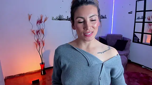 Elizabeth_taylor_b's cam snapshot