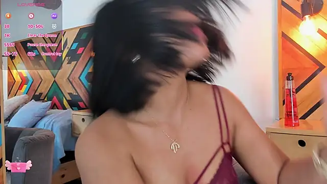 NaiirobiSwan's cam snapshot