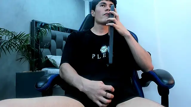 roan_birkin's cam snapshot