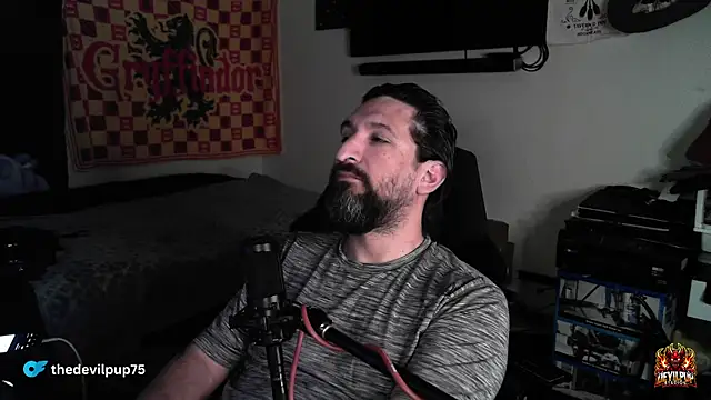 DevilPup75_'s cam snapshot