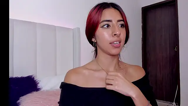 Mirandaa_Rogers's cam snapshot